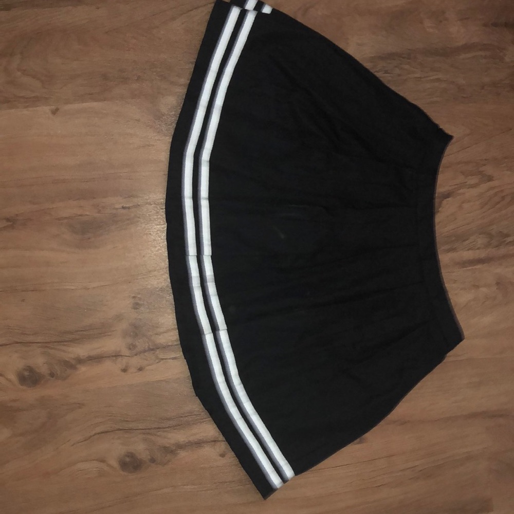 Hot Topi Black Skirt